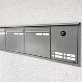 Briefkasten mit Video-Sprechanlage  